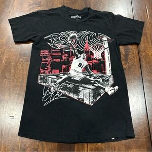 Dennis Rodman Dunking Black Short Sleeve T-Shirt Men’s Size Small